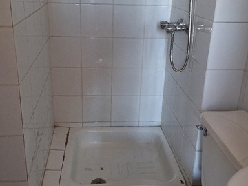 BAÑO DE SERVICIO