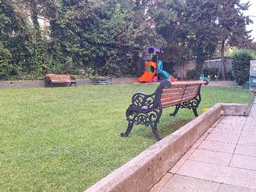 JARDIN CON JUEGOS INFANTILES