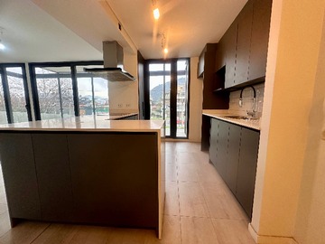 Venta / Departamento / Lo Barnechea