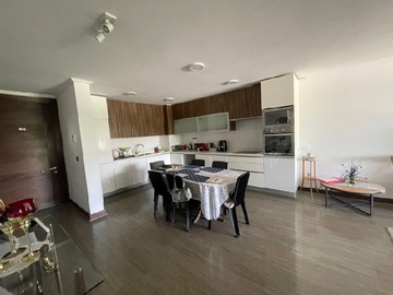 Venta / Departamento / Lo Barnechea