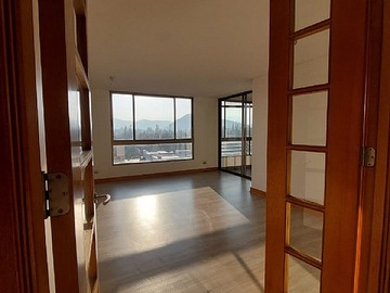 Venta / Departamento / Lo Barnechea