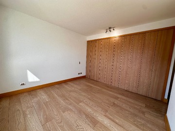 Venta / Departamento / Lo Barnechea