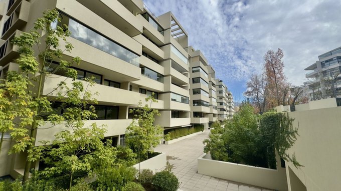 Frontis edificio