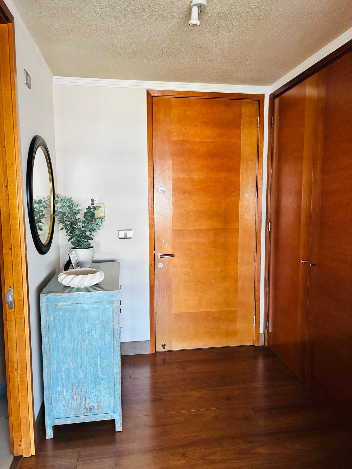 Hall Entrada