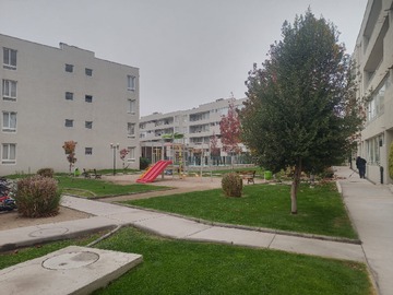 exterior parque y piscina