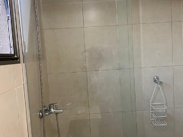 Shower door baño principal