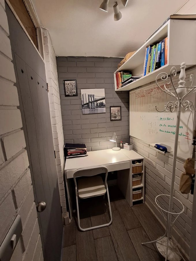 Home office en entrada del departamento