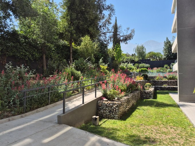 camino acceso a piscina