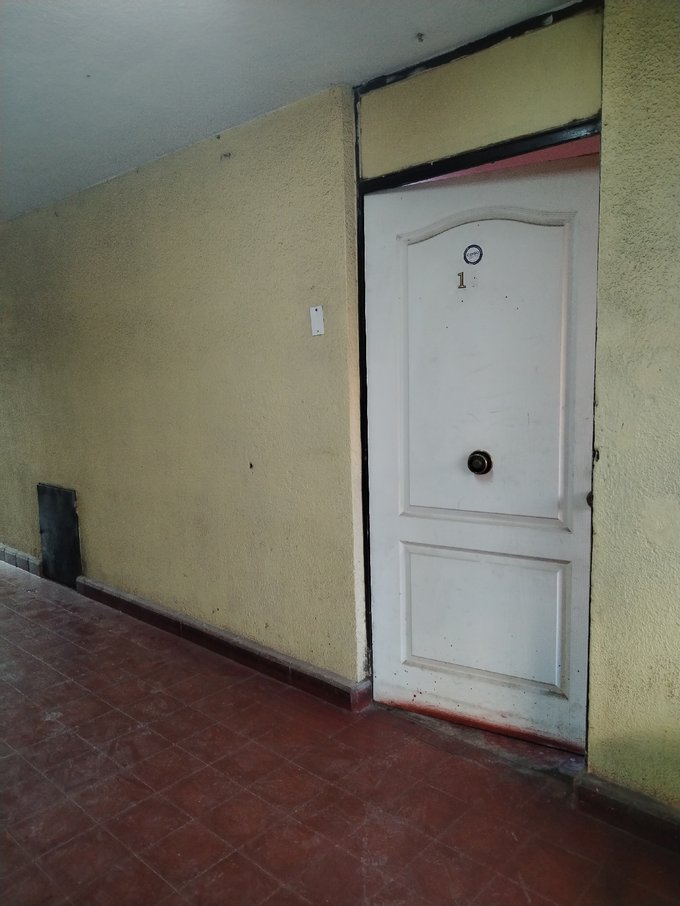 PUERTA INGRESO DEPARTAMENTO
