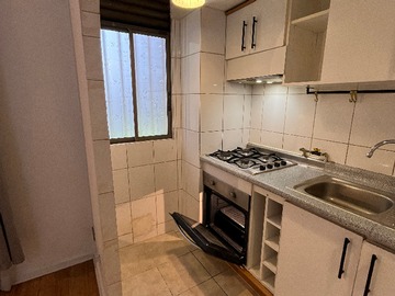 Horno y extractor incluidos