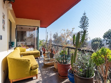 Gran terraza con vista al Parque Forestal