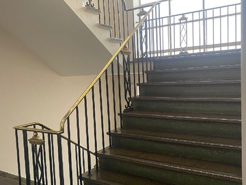 escaleras del edificio