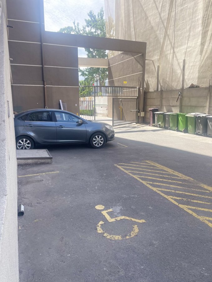 Acceso estacionamientos