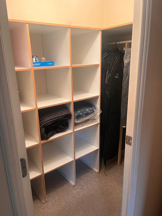 Walk in closet 1