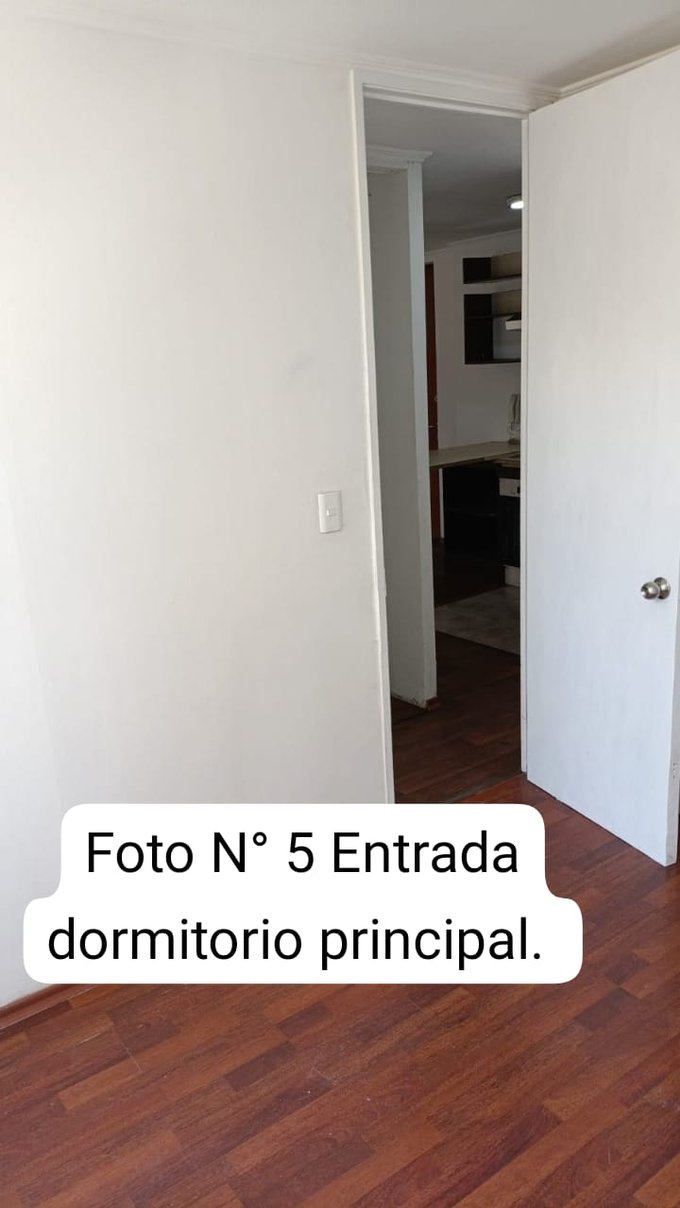 Entrada dormitorio principal.