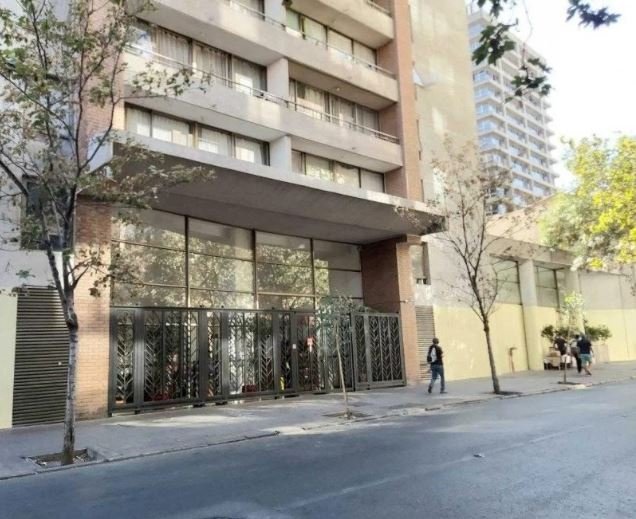 Acceso torre