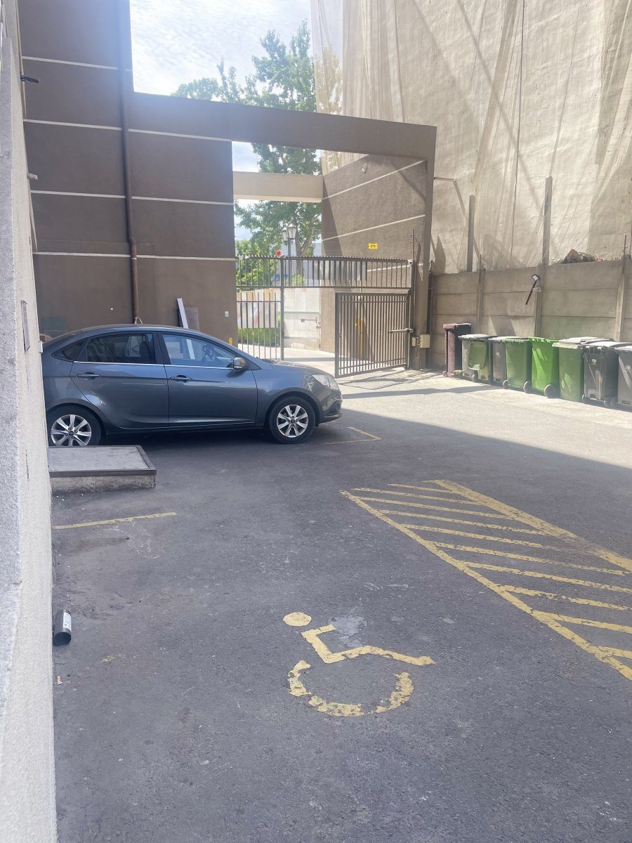 Acceso estacionamientos