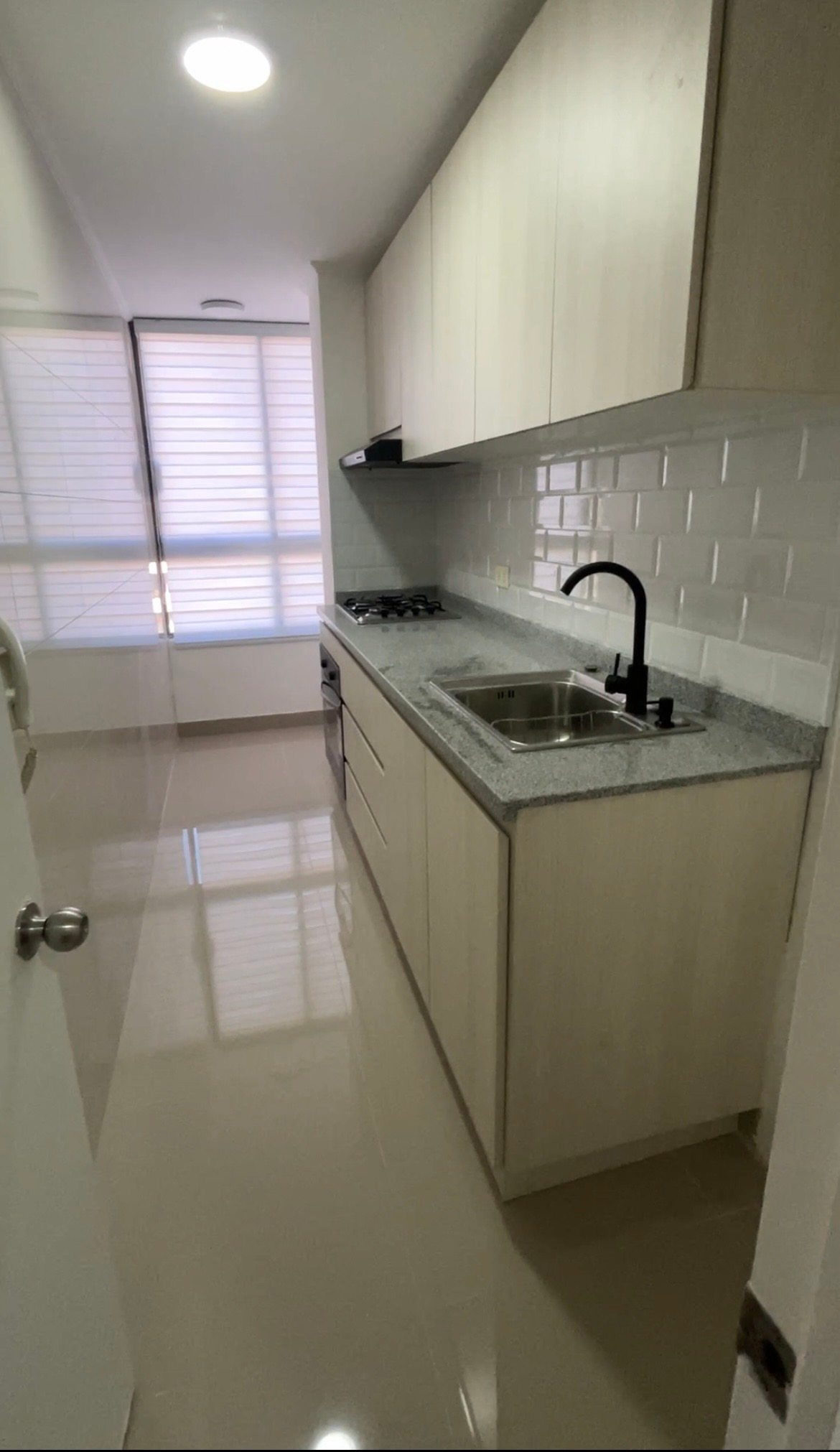 Cocina amoblada (todo nuevo)