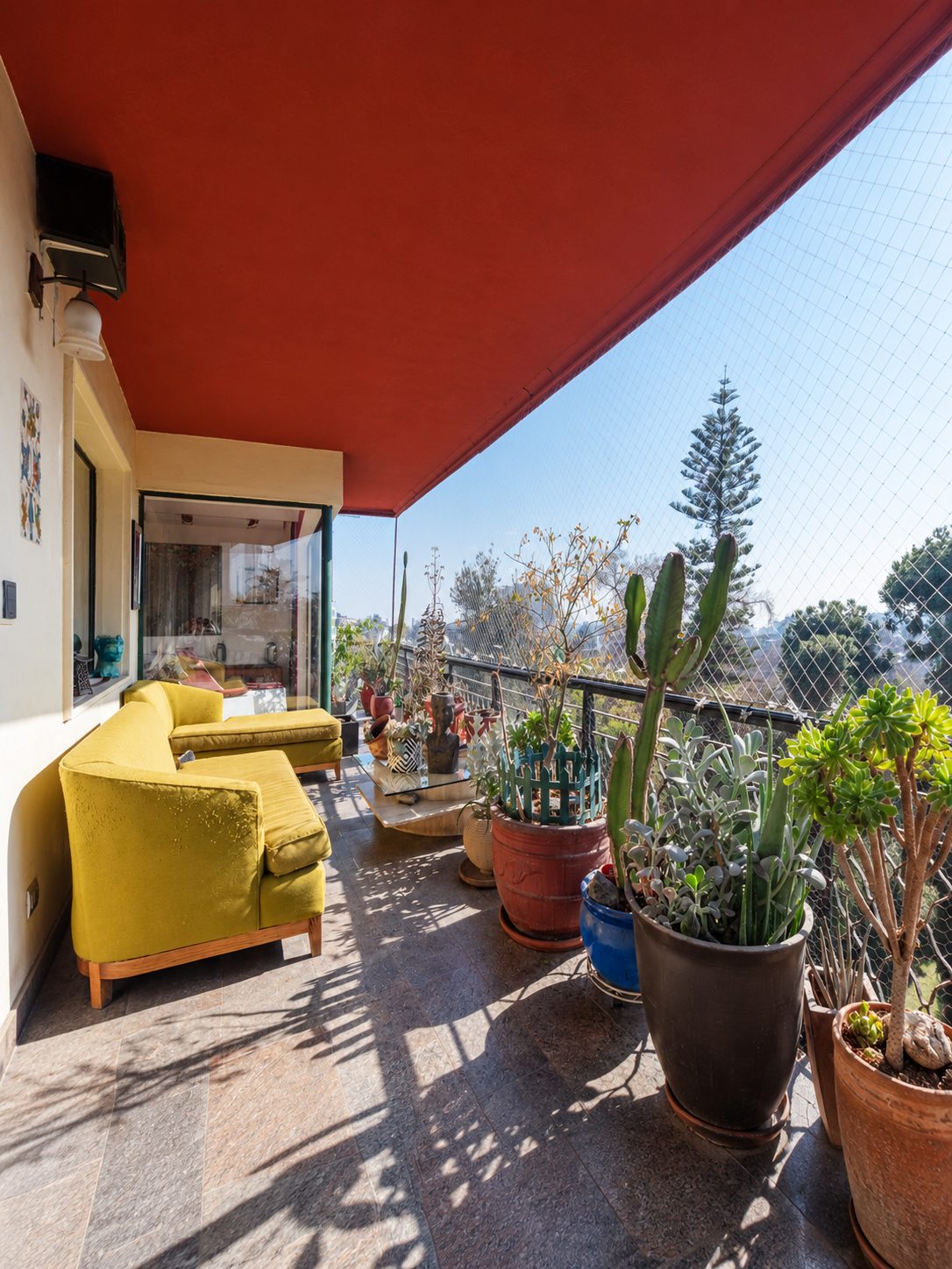 Gran terraza con vista al Parque Forestal