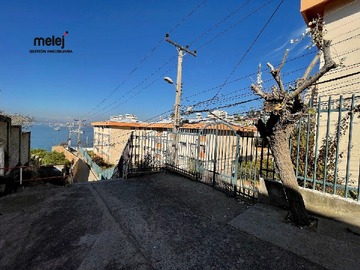 Entrada al condominio
