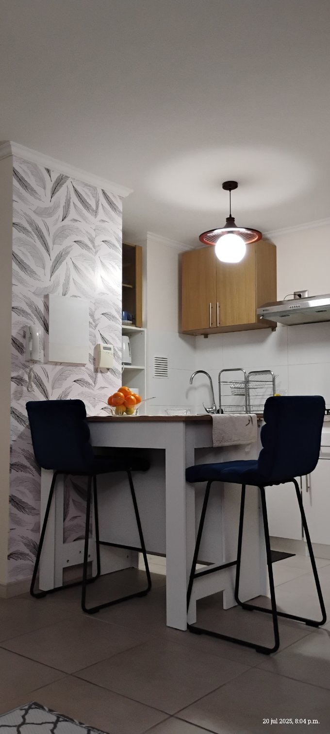 Isla, cocina equipada