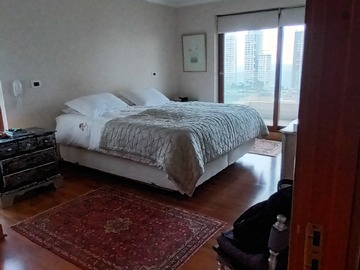 Dormitorio principal con salida a terraza