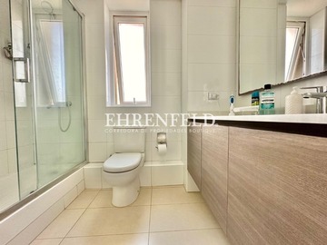 Baño suite.