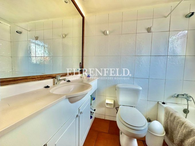 Baño suite.