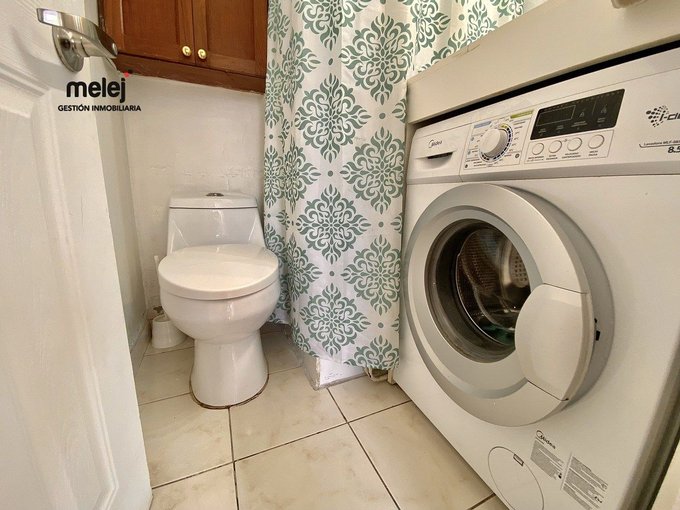 Baño 2 con conexión para lavadora