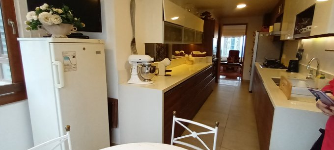 Cocina amoblada y equipada