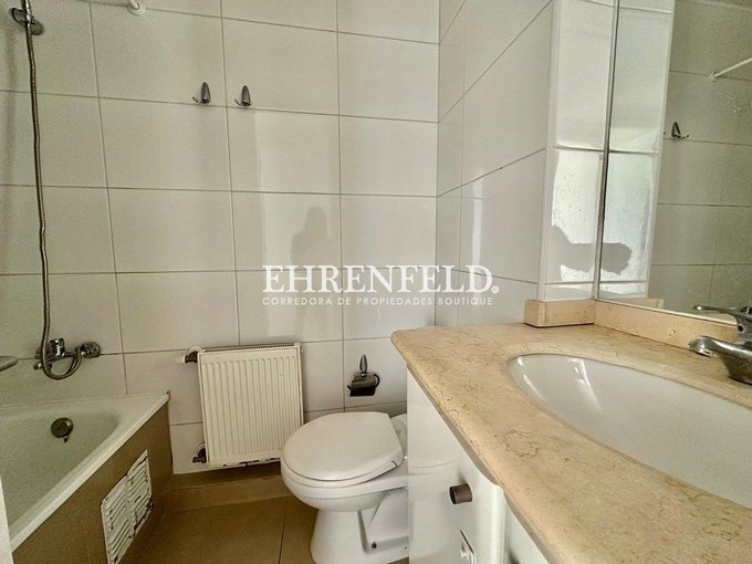 Baño pasillo.