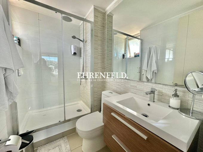 Baño suite.