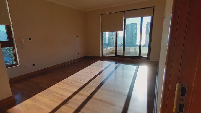 Dormitorio principal en suite con walking closetg