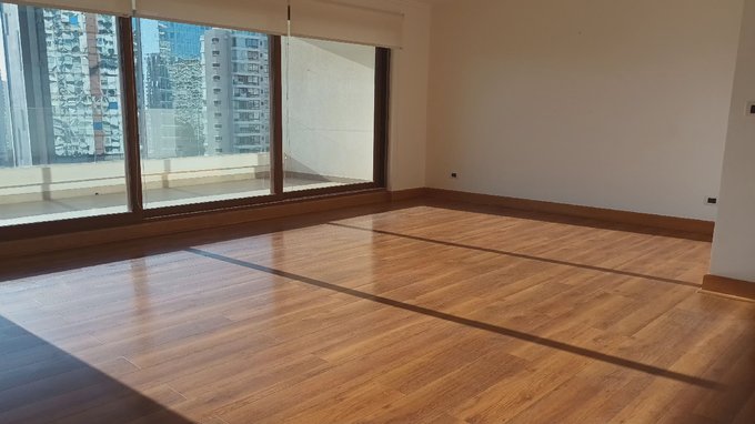 Living-comedor con salida a terraza