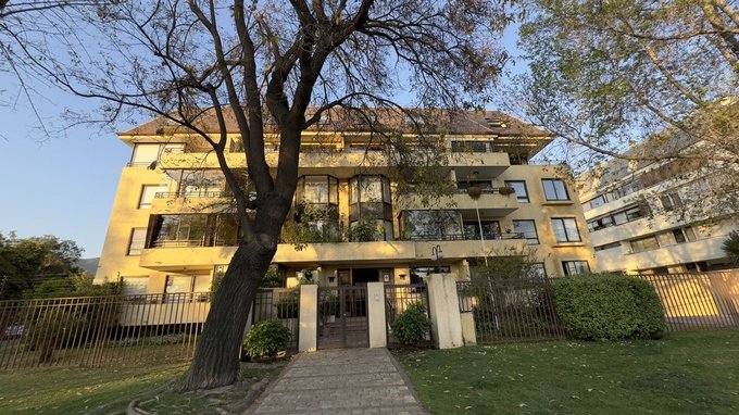 Frontis edificio