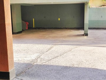 Venta / Estacionamiento / Las Condes