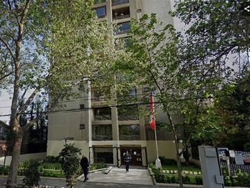 Venta / Estacionamiento / Las Condes