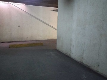Venta / Estacionamiento / Las Condes