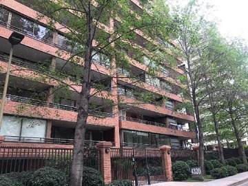 Venta / Estacionamiento / Las Condes