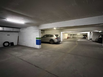 Venta / Estacionamiento / Las Condes