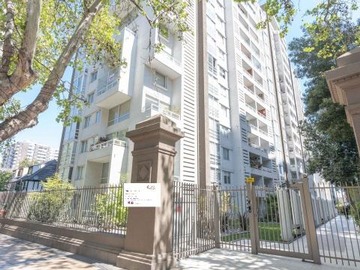 Venta / Estacionamiento / Macul