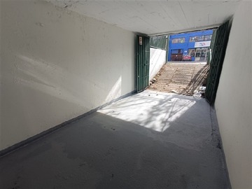 Venta / Estacionamiento / Recoleta