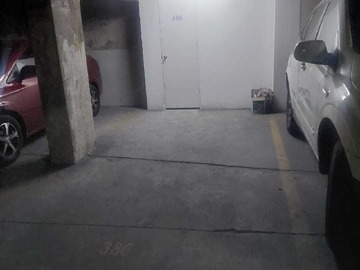 Venta / Estacionamiento / San Joaquín