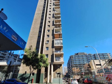 Venta / Estacionamiento / Santiago