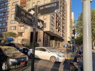 Venta / Estacionamiento / Santiago