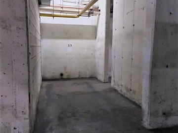 Venta / Estacionamiento / Santiago