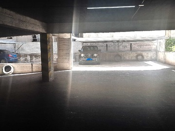 Venta / Estacionamiento / Santiago