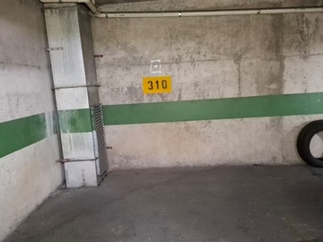 Venta / Estacionamiento / Santiago