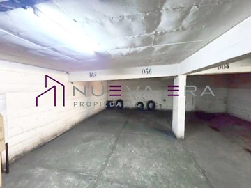 Venta / Estacionamiento / Santiago