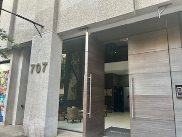 Venta / Estacionamiento / Santiago